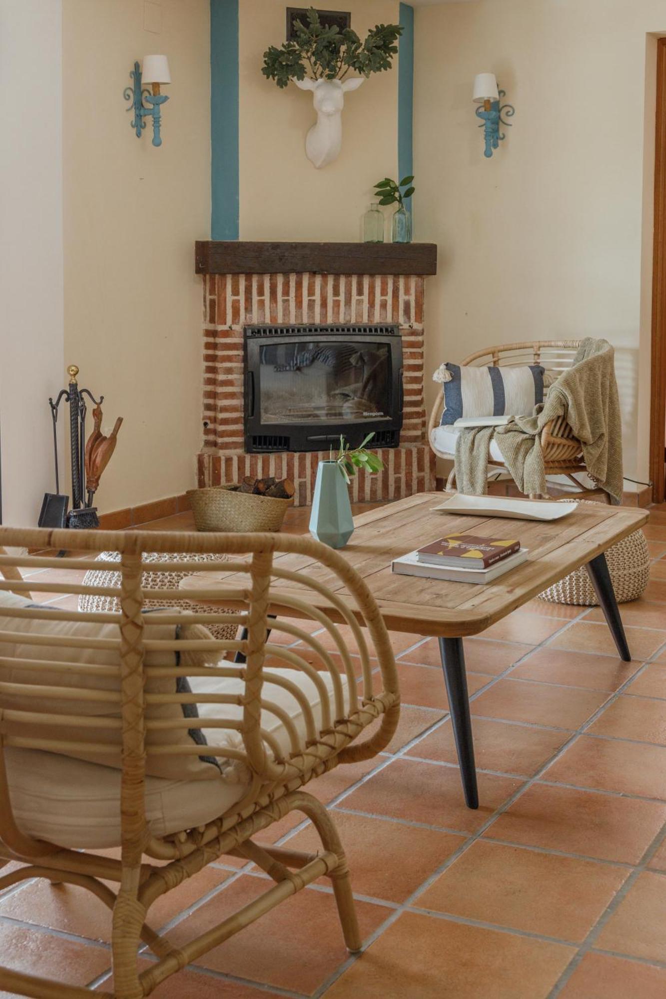 Casa Rural En Candeleda Con Piscina Y Un Maravilloso Jardin المظهر الخارجي الصورة